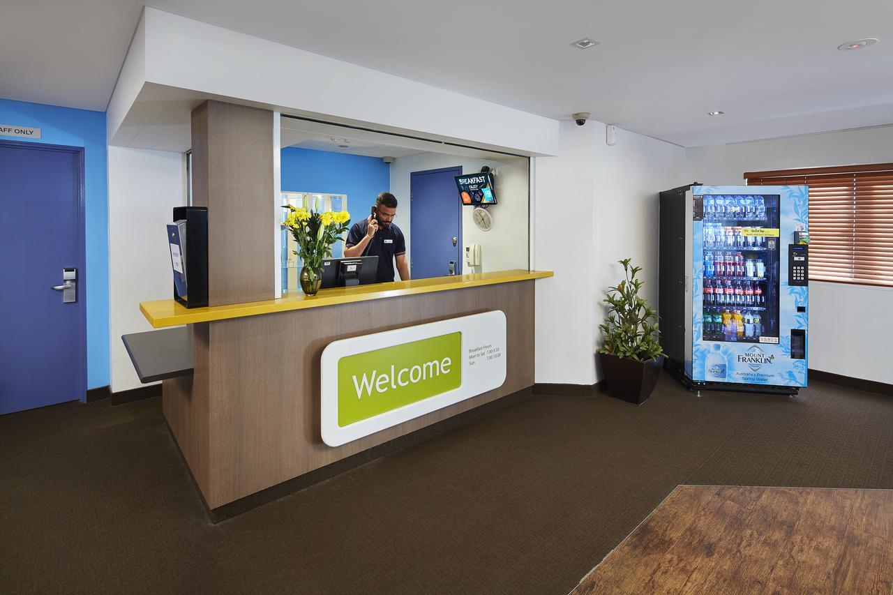 Ibis Budget Perth Airport Eksteriør billede