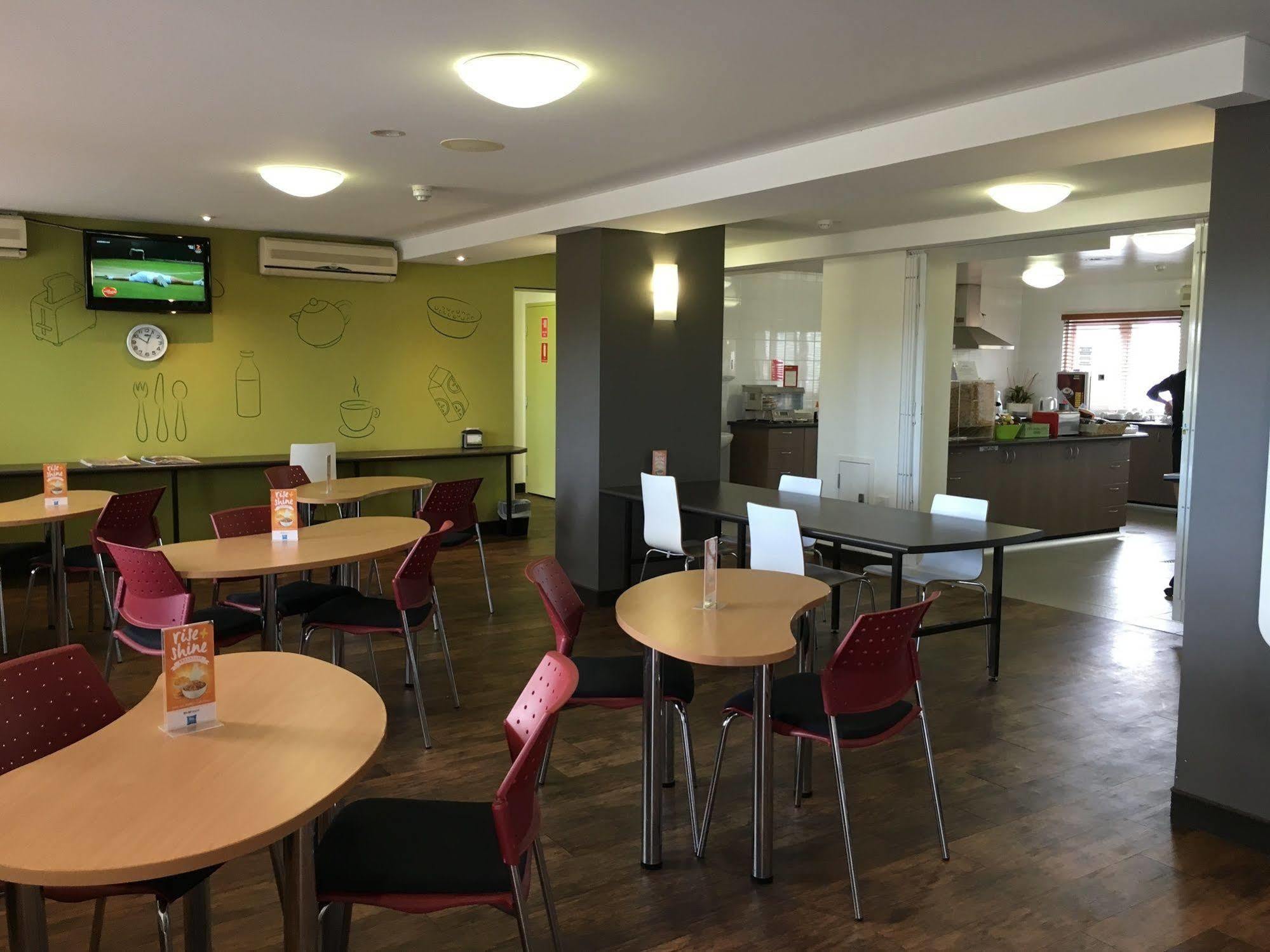 Ibis Budget Perth Airport Eksteriør billede