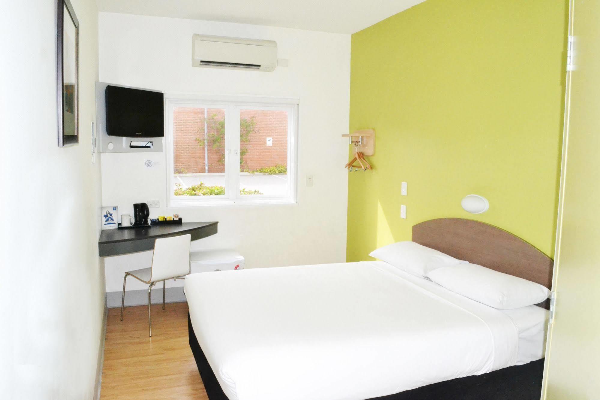 Ibis Budget Perth Airport Eksteriør billede