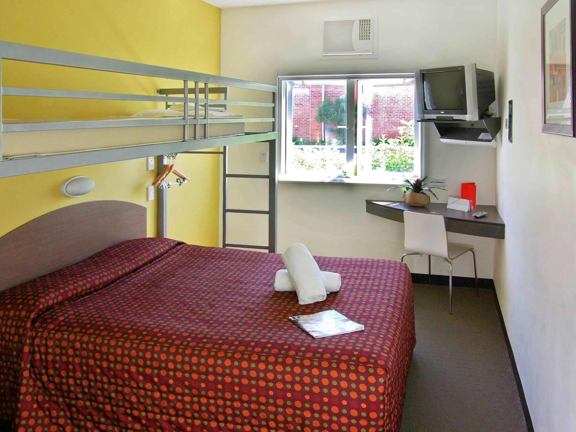Ibis Budget Perth Airport Eksteriør billede