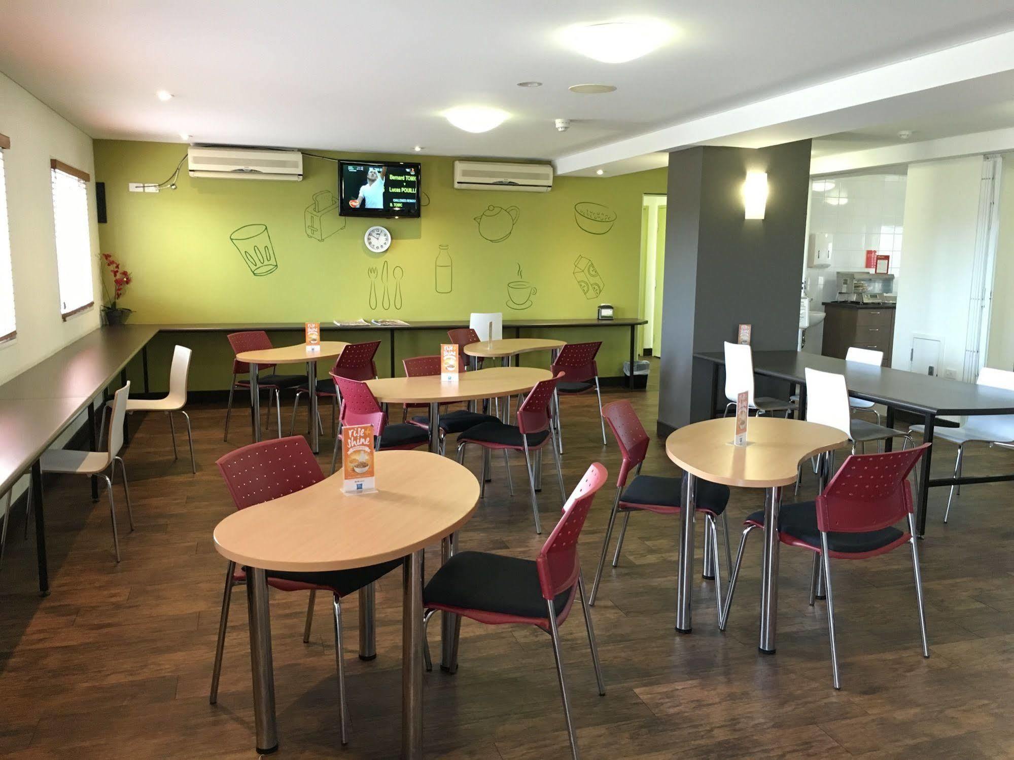 Ibis Budget Perth Airport Eksteriør billede